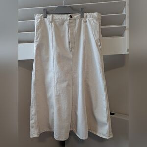 Banana Republic midi skirt Size 14 color ivory